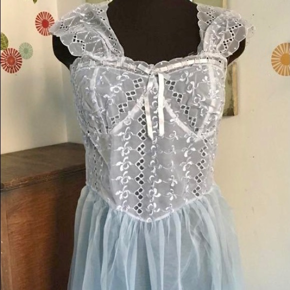 Vtg 60s Soft Icy Baby Blue Negligee/Princess Slip - Picture 5 of 5